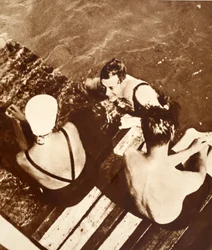 König Edward VIII. mit Freunden auf einem Floß, Riviera, 1933